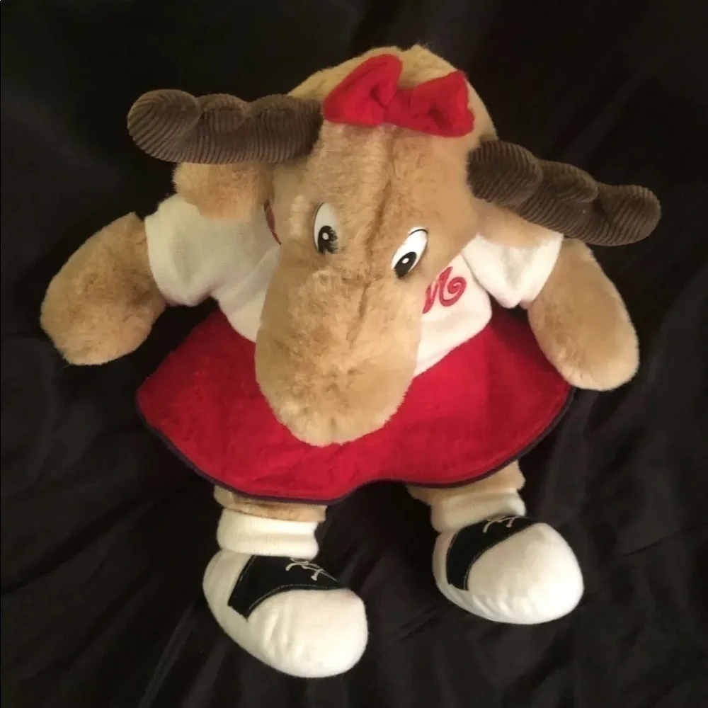 𝅺VINTAGE Limited Edition Holiday MAXINE Moose plush stuffed animal in red skirt